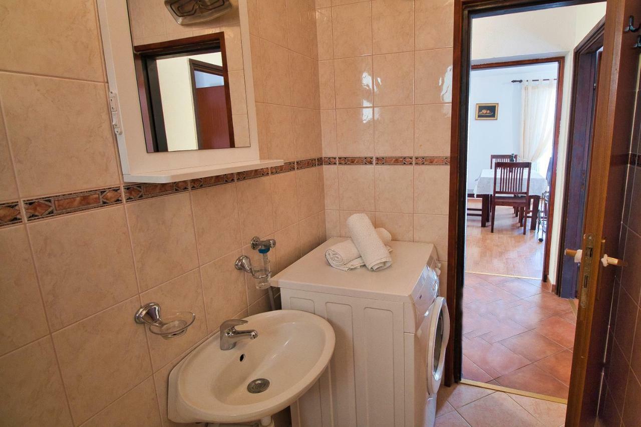 Apartments Si Rovinj Bagian luar foto