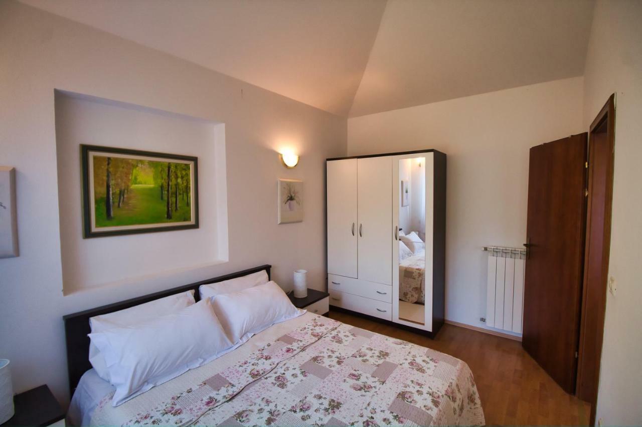 Apartments Si Rovinj Bagian luar foto