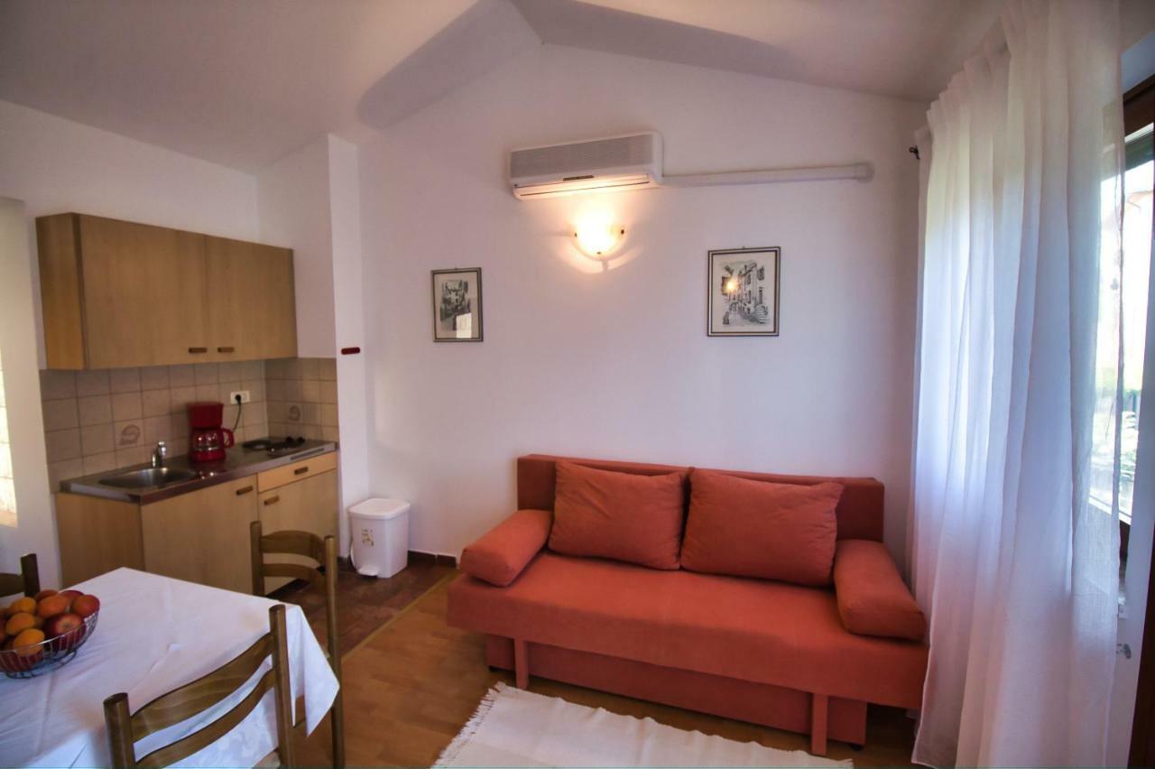 Apartments Si Rovinj Bagian luar foto