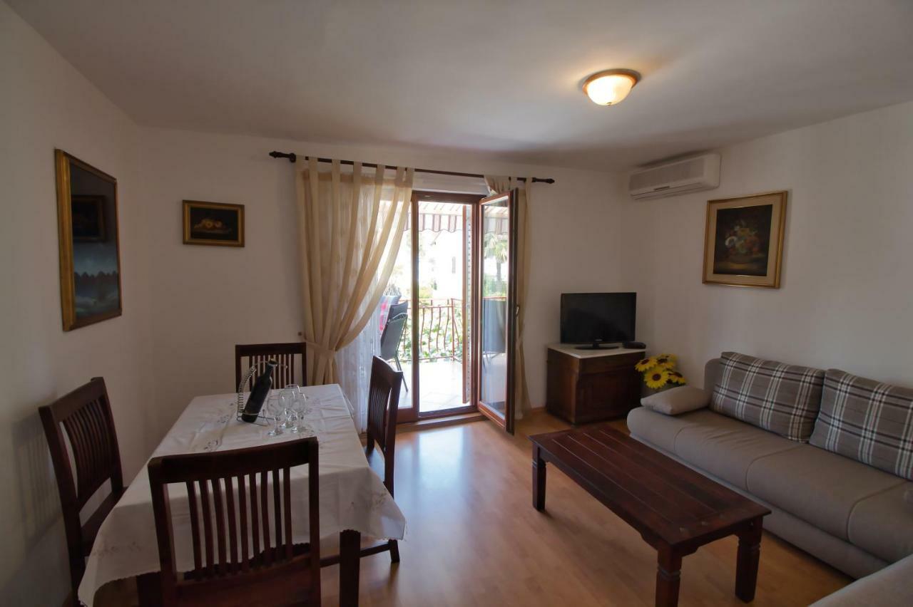 Apartments Si Rovinj Bagian luar foto